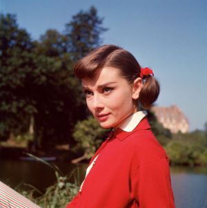 Images of Audrey Hepburn - Audrey-Hepburn Hollywood leading lady.jpg